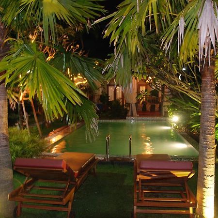 Rosseno Villa Yogyakarta Exterior foto