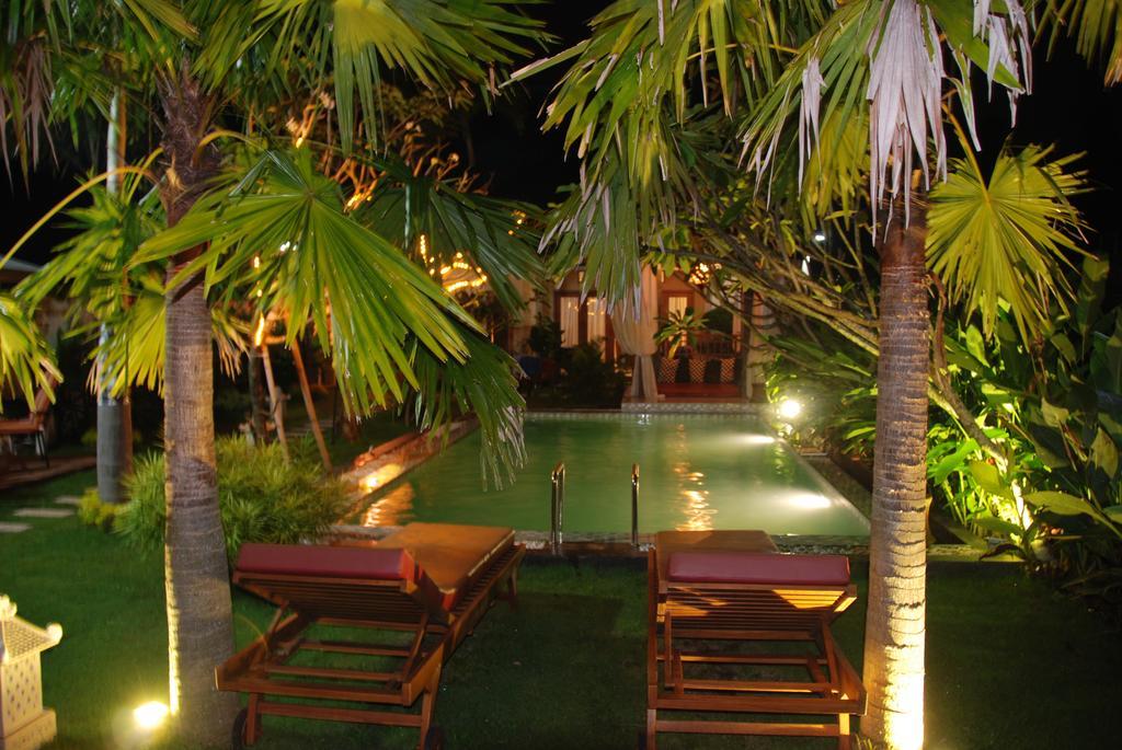 Rosseno Villa Yogyakarta Exterior foto