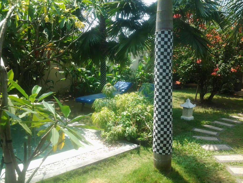 Rosseno Villa Yogyakarta Exterior foto